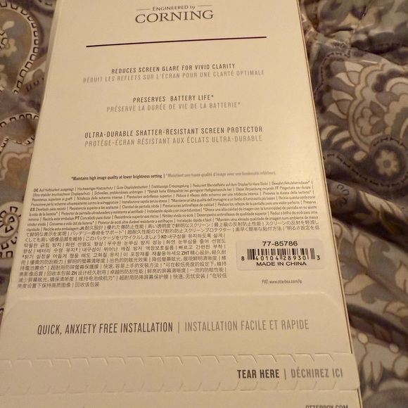 Otter Box Amplify Glass Glare Guard 13 Pro Max Anti Glare - Picture 3 of 3